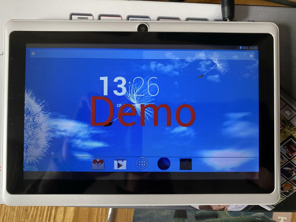 планшет Allwinner-Tablet ZY-07B