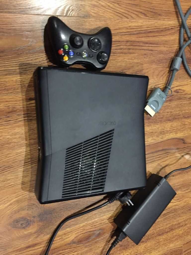 XBox 360 багато игр на ЖД , игры с ЖД или флешки, плюс стопка дисков