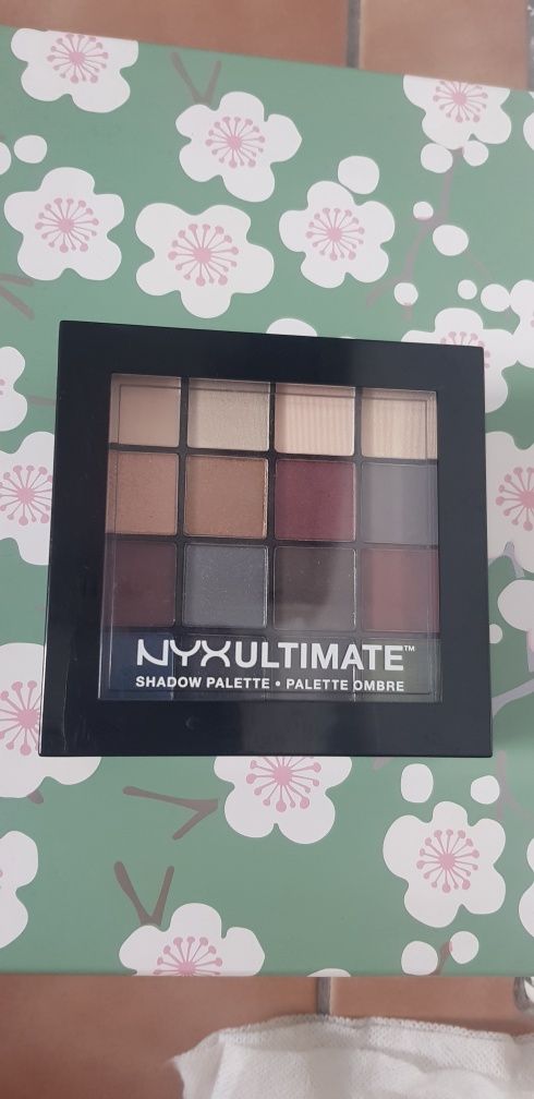 nyx ultimate shadow palette