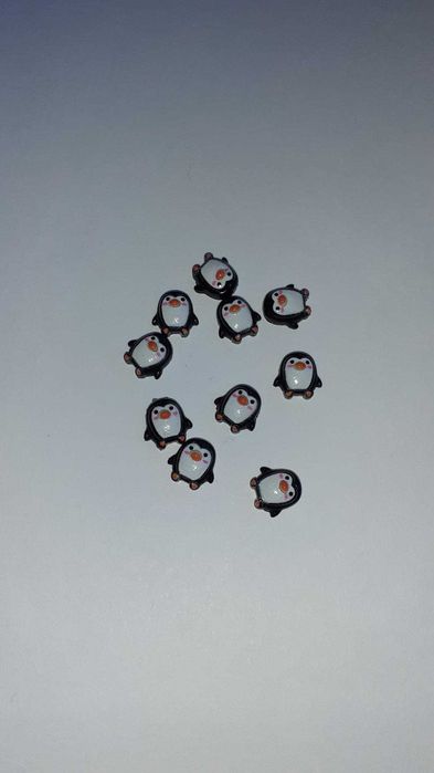 Pinguins em resina miniatura