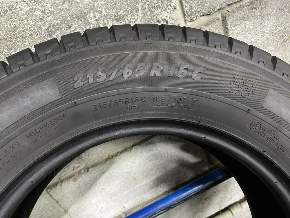 Літні шини 215/65 R16C MICHELIN