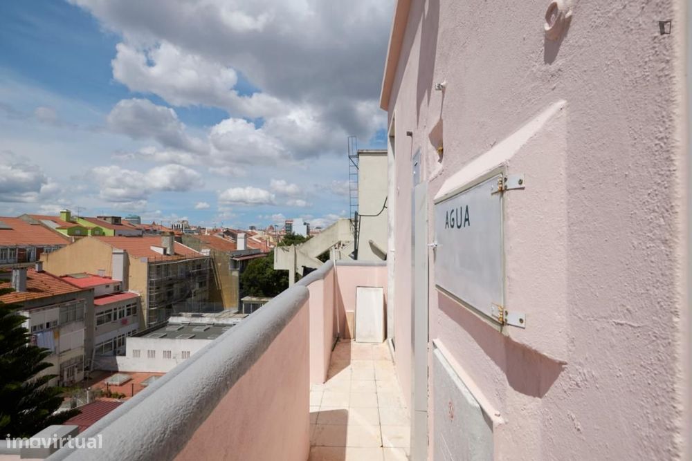 Apartamento com 3 quartos - localizado em Arroios Lisbon