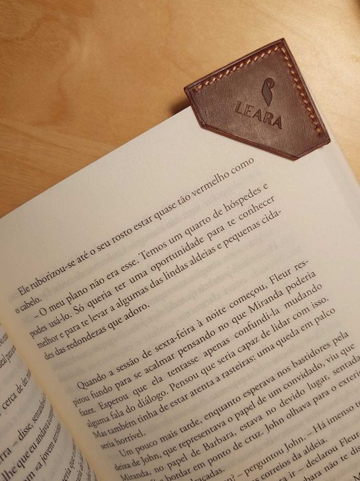 Marcador de páginas Em Couro Italiano curtido ao vegetal