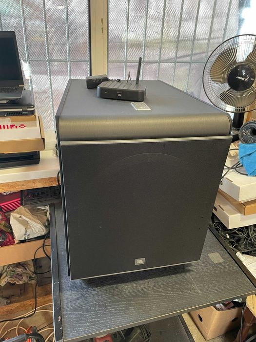 Subwoofer aktywny JBL ES250PW/230 Czarny Nadajnik Bluetooth uszkodzony