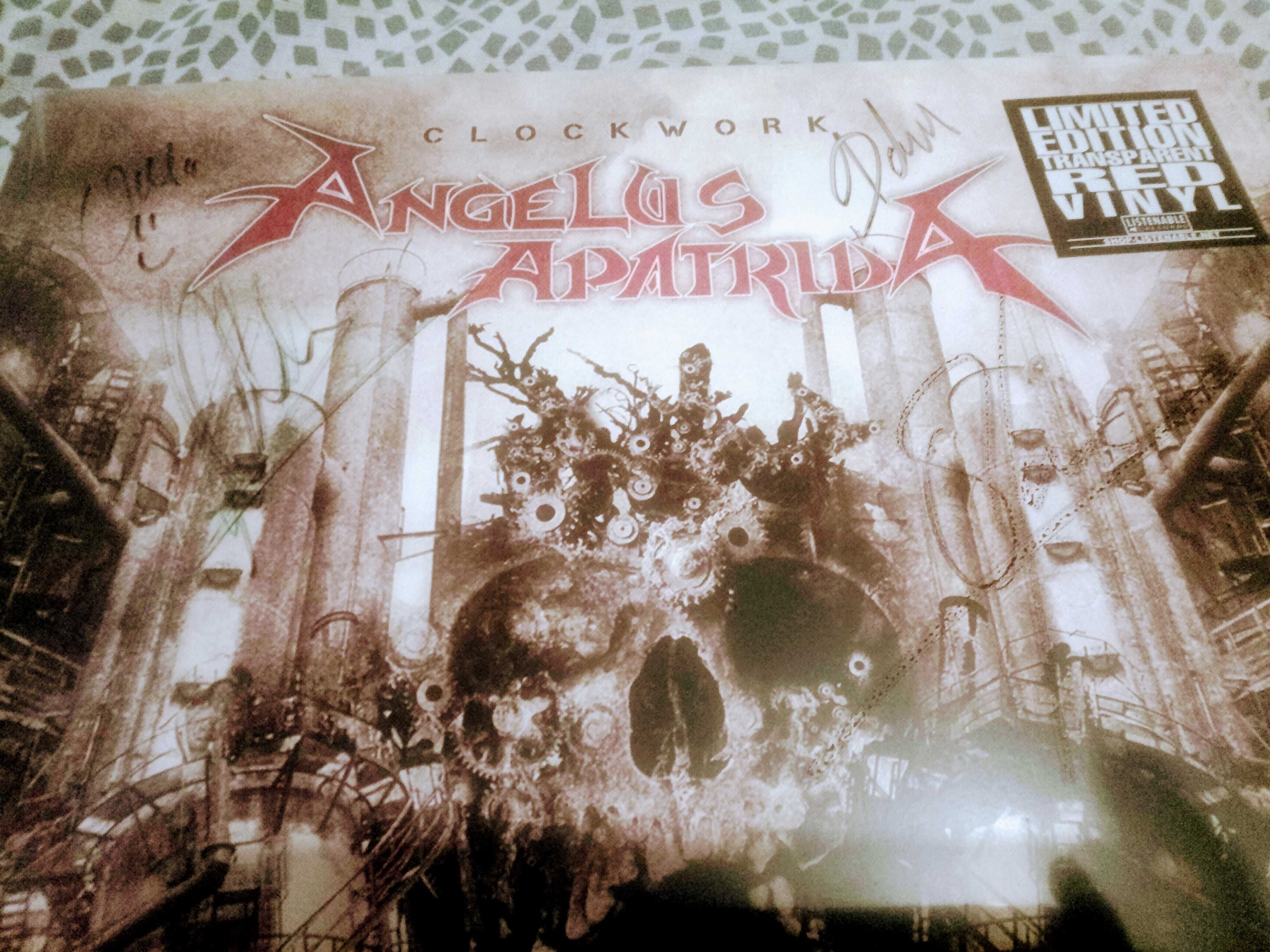 Angelus Apatrida - " Clockwork ",,, LP em vinil assinado