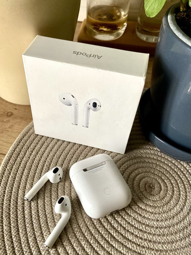 AirPods(2-го покоління)