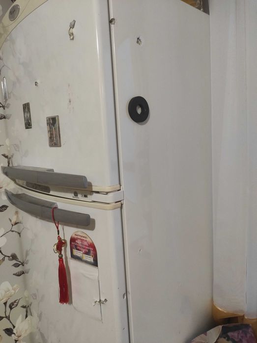 Холодильник Whirlpool ARC4020 Class T