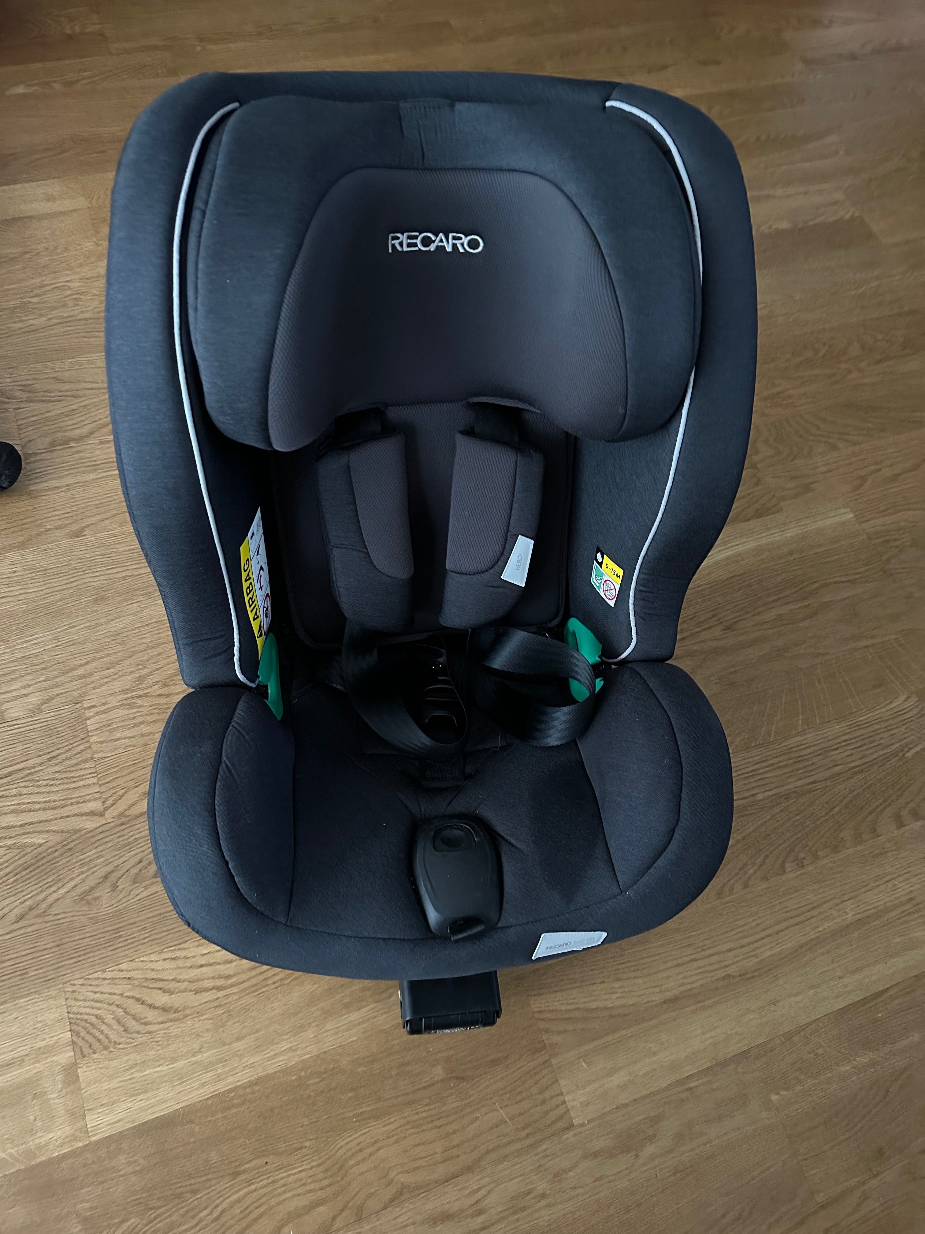 Fotelik samochodowy Recaro obrotowy z bazą 0-18 kg