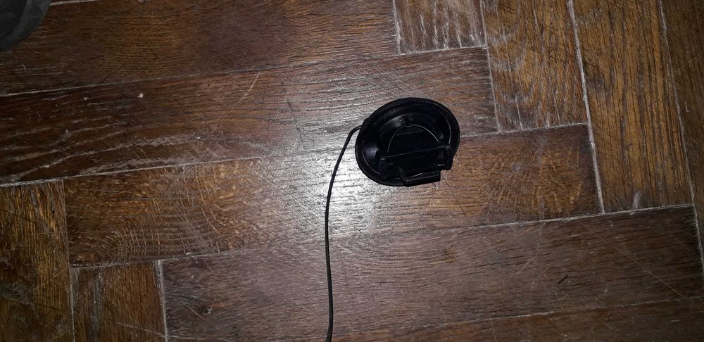 renault clio v podstawa anteny ,wygłuszenie, lampka, mechanizm wlewu