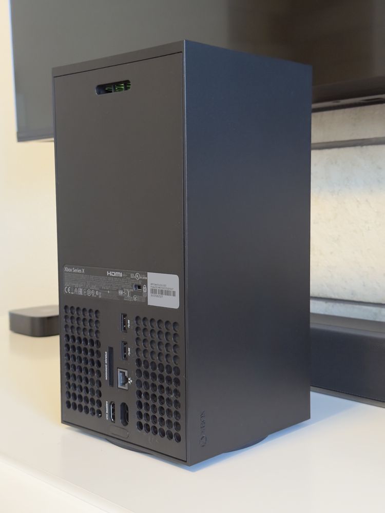 XBOX Series X (stan idealny, bez śladów użytkowania)