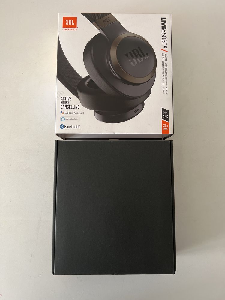 Auscultadores JBL Live 650 BTNC