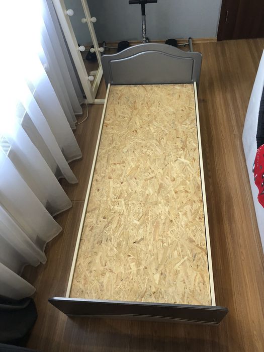 Продається дитяче ліжко односпальне