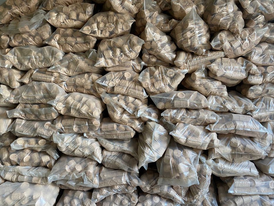 Brykiet drzewny brykiet opałowy opał 100% drewno wysoka jakość