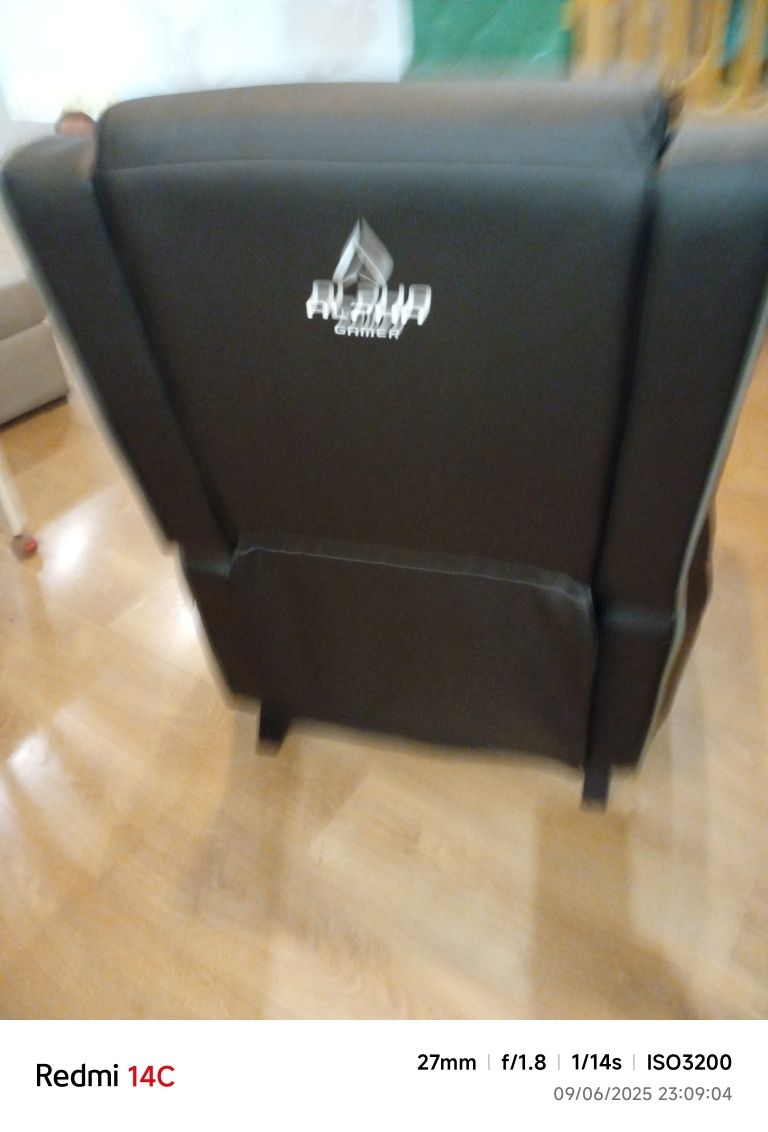 Poltrona gamer bom estado