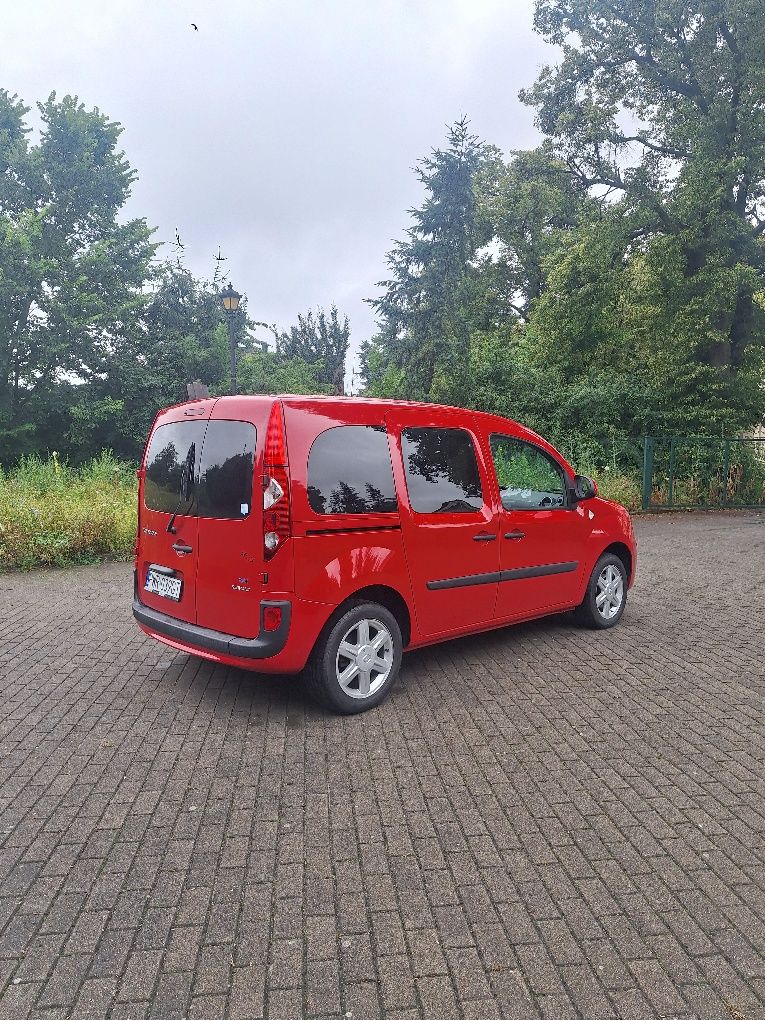 Renault kangoo 2013 1.6  benzyna zarejestrowany