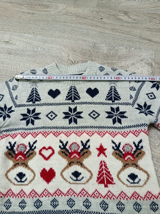 Светр для дівчинки