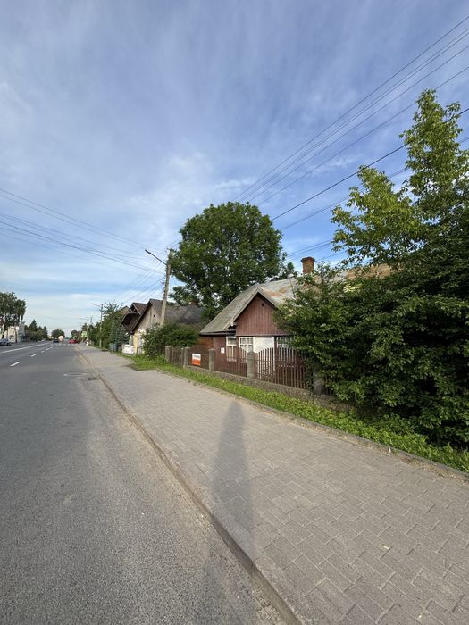 Будинок у ЦЕНТРІ Брошнів-Осади Перша лінія