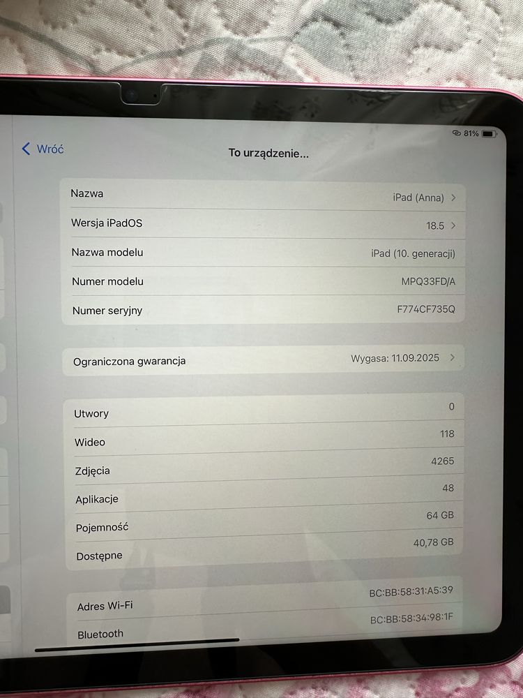 Tablet APPLE iPad 10.9" 10 genrozowy plus klawiatura magic keyboard