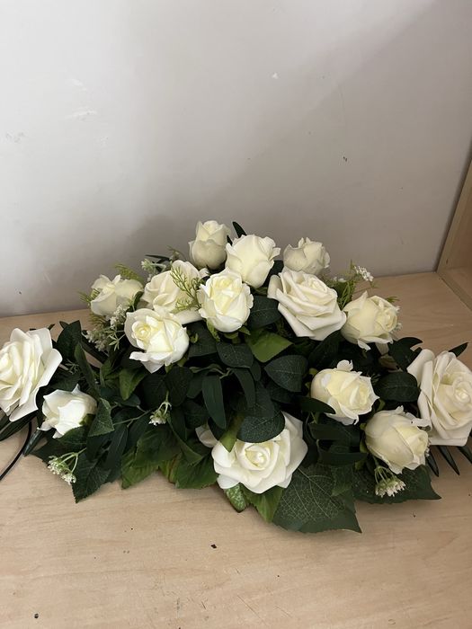 Прикраси для весільної машини