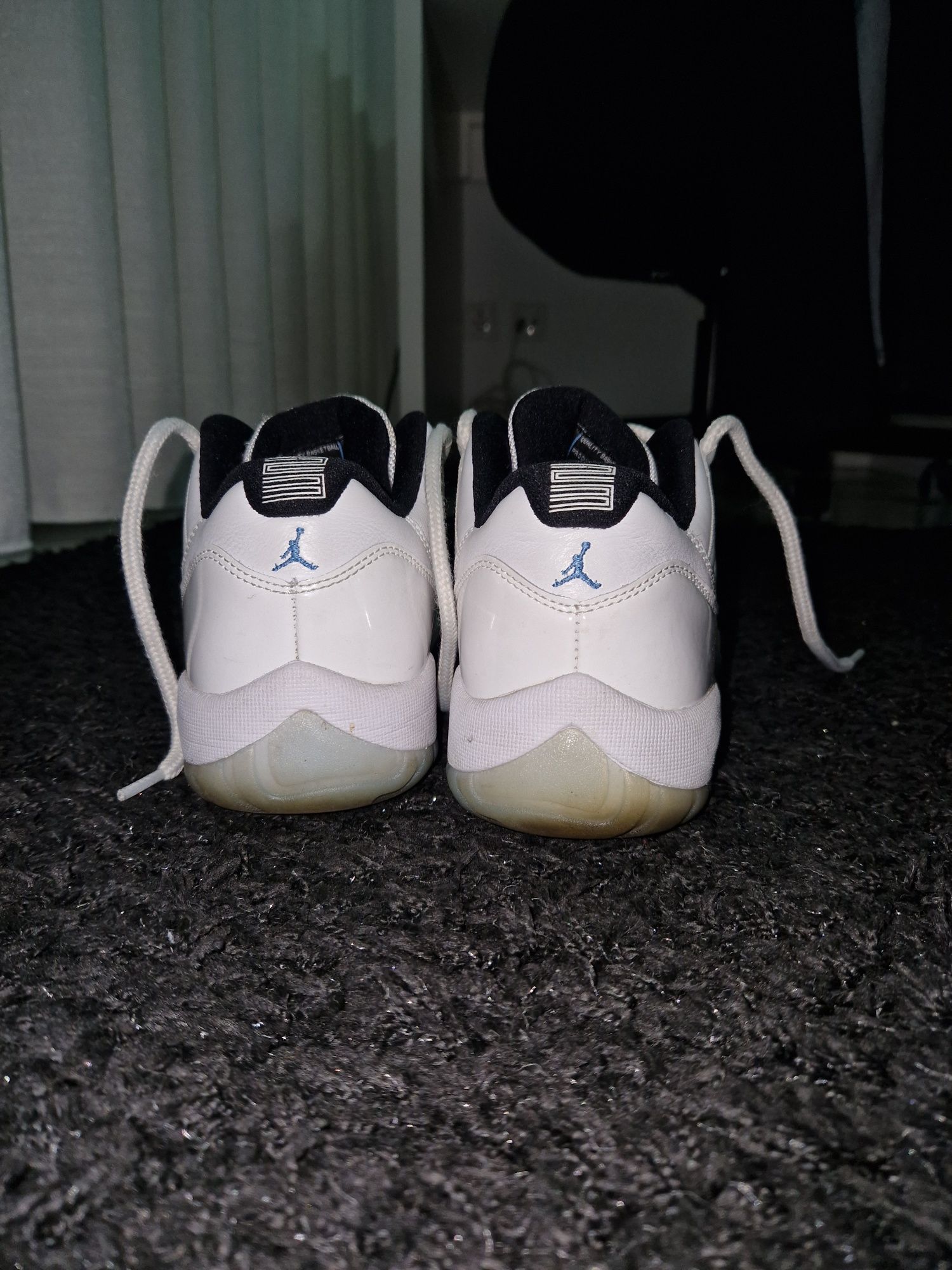 Nike Air Jordan 11 Low Retro Legend Blue