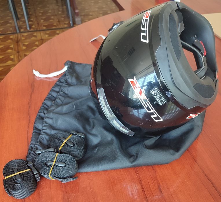 Мотошолом LS2. Розмір XXL