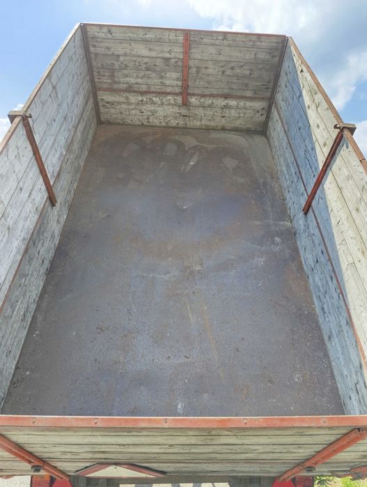 Przyczepa Wywrotka jednoosiowa Fabryczna  5 Ton