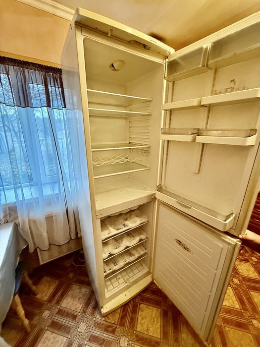 Холодильник Атлант хм5014 робочий