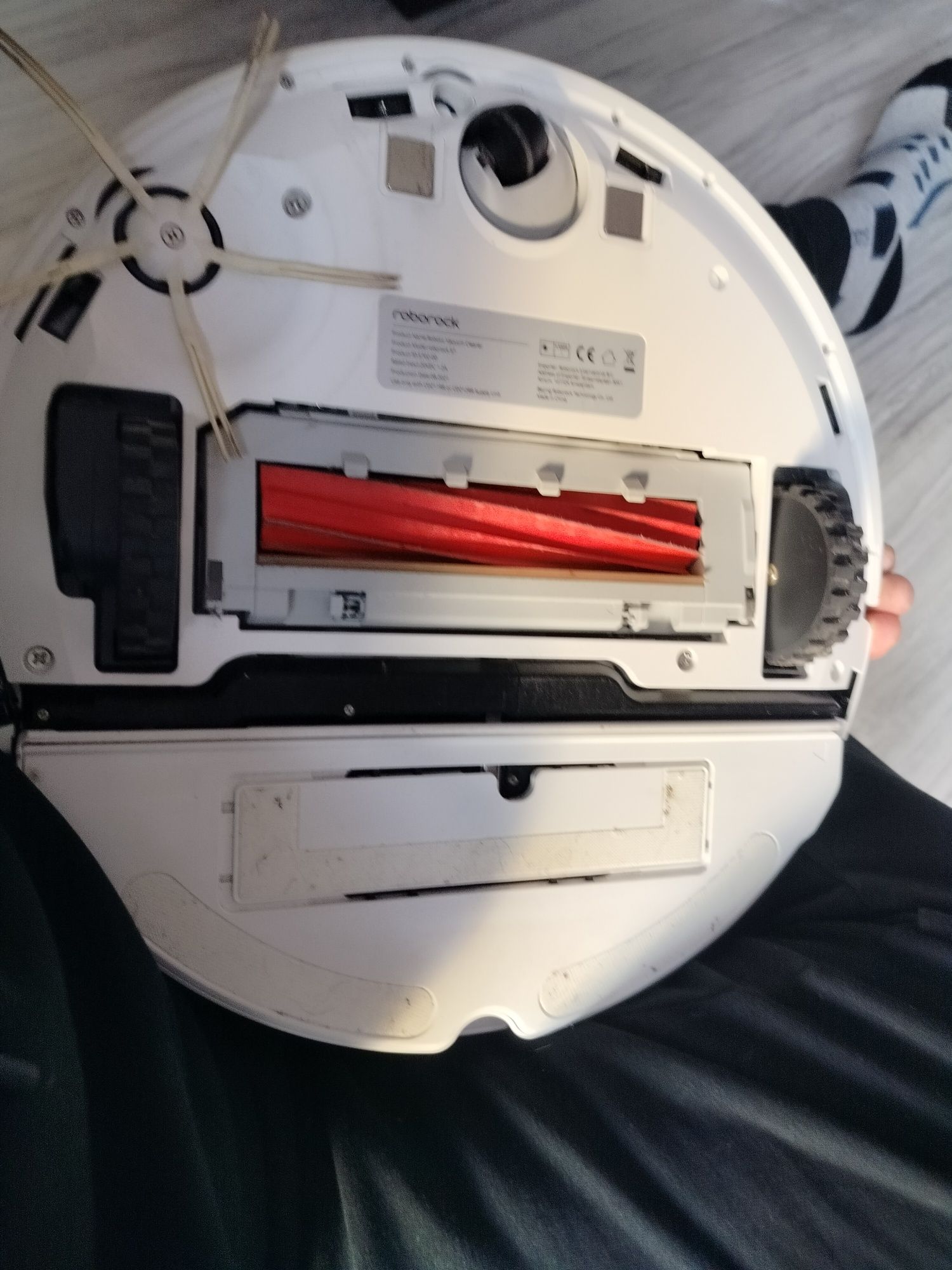 Odkurzacz z funkacja mopowania  Roborck S7