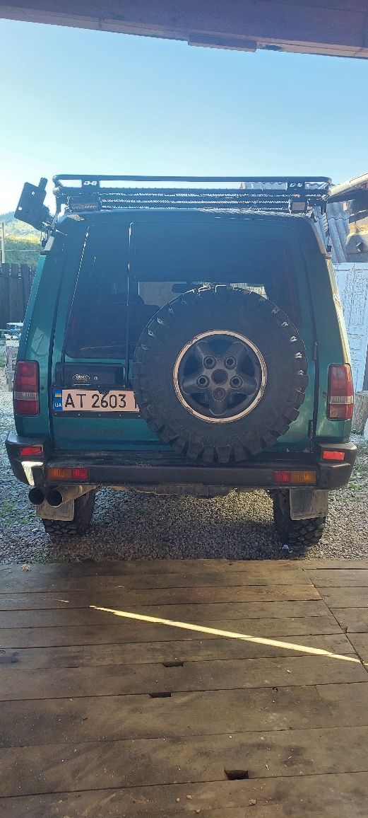 Land Rover В  доброму стані.