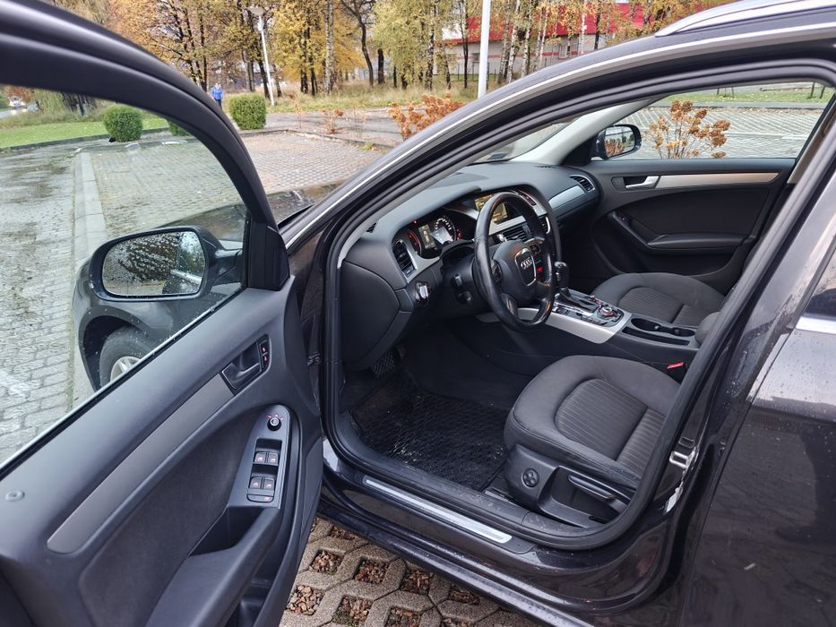 Audi A4 B8 Avant 2010 2.0 TDI Automat Klima PDC Podgrzewane Fotele