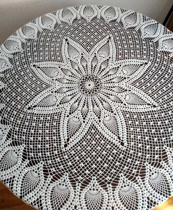 Niezwykły obrus szydełkowy handmade - Biały 190 cm