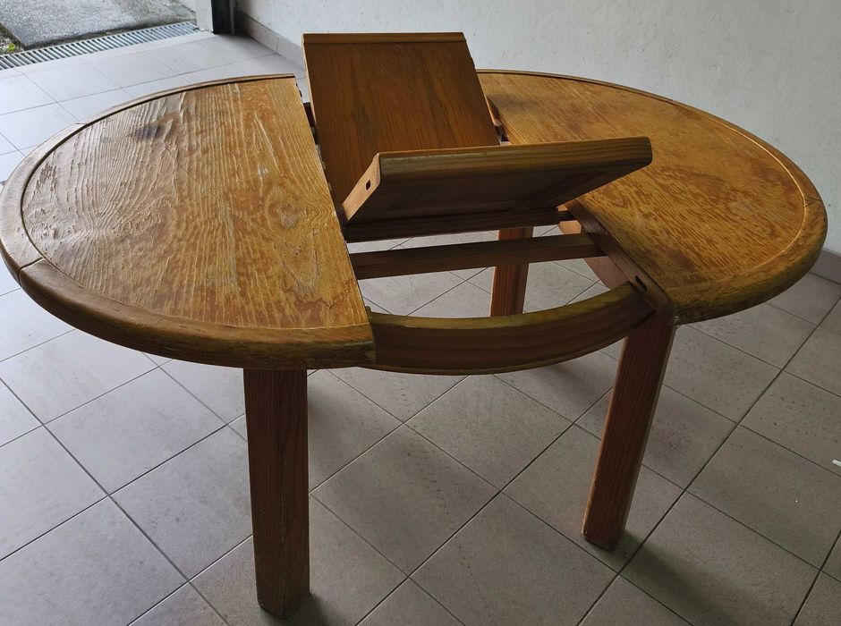 6 Cadeiras e mesa, barato