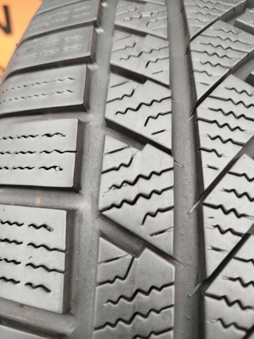 A153# Opony uzywane zimowe 235/65/17" Continental