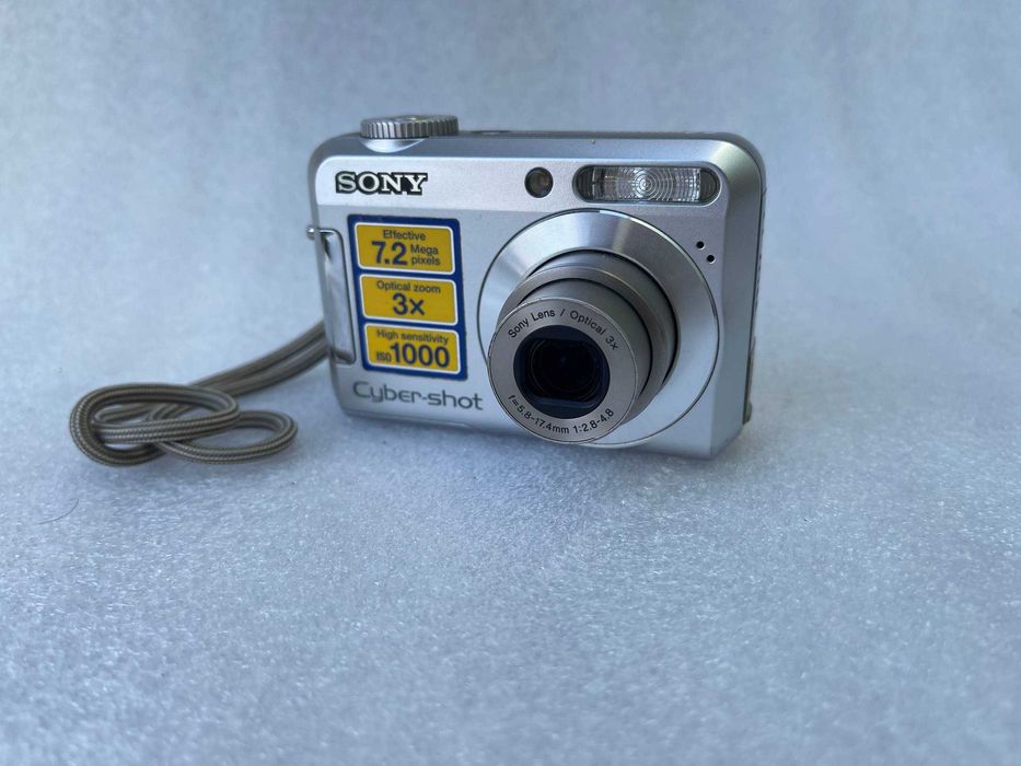 Sony Cyber-shot DSC-S650.