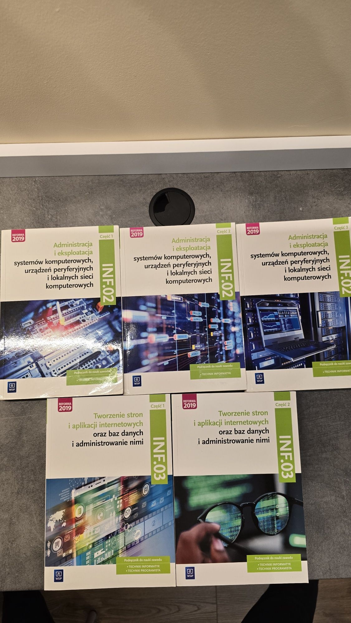 Administracja i eksploatacja systemów komputerowych,tworzenie stron