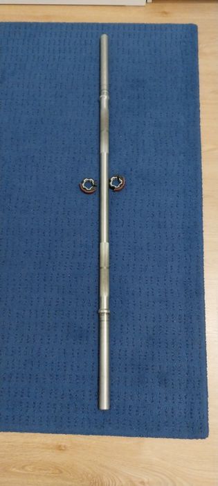 Banco e material de musculação