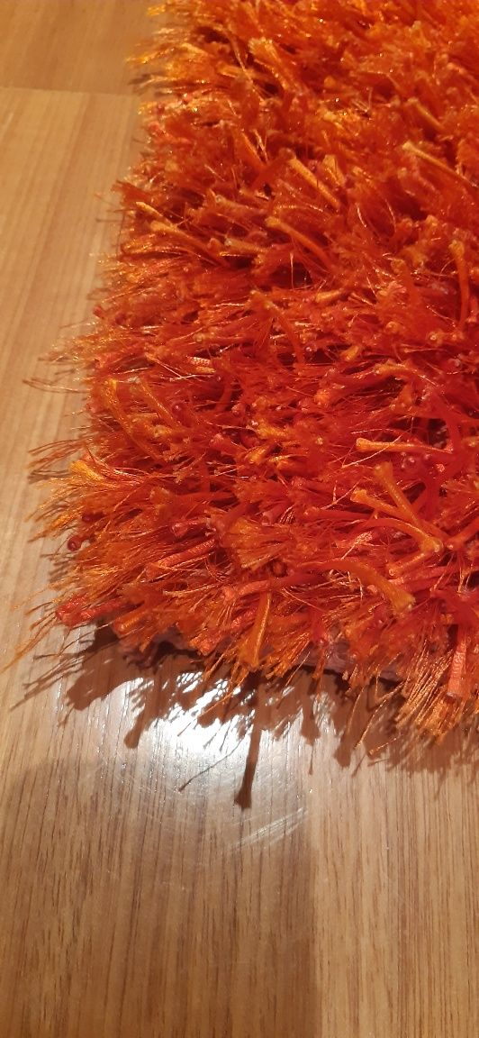 Tapetes de pêlo comprido - Cor laranja

Pêlo médio (aprox. 2cm comprim