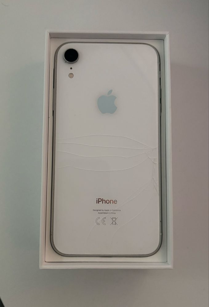 iphone xr 64 gb