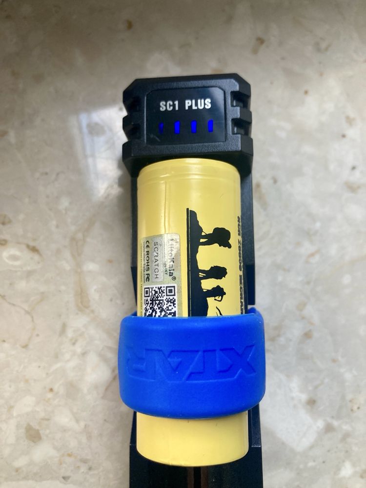 Ladowarka XTAR SC1 plus powerbank baterii li-ion