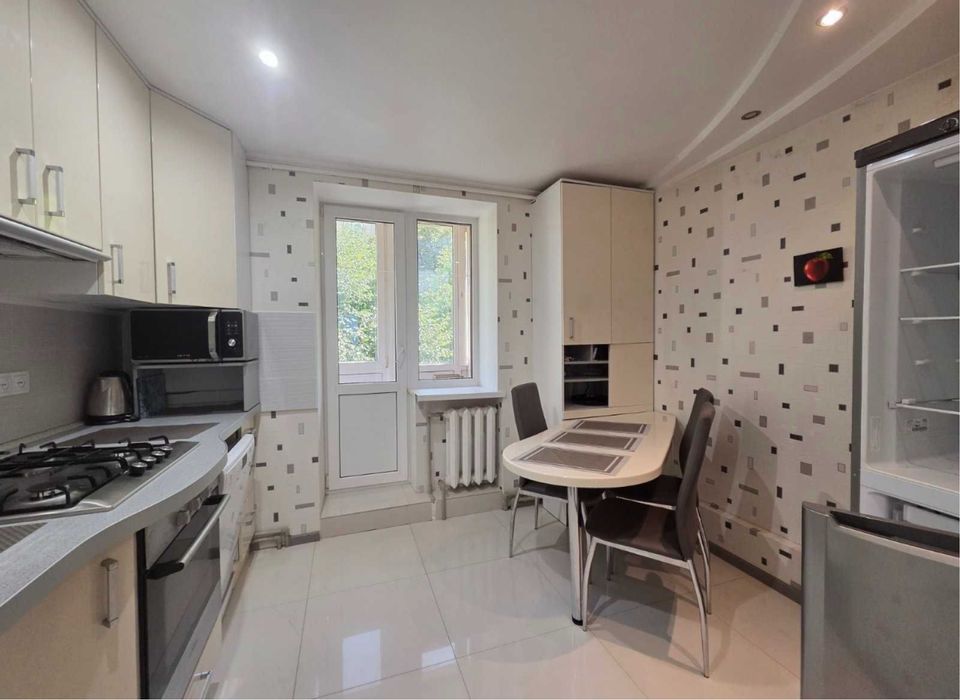 Продам чудову 2к в новому будинку на Акад.Корольова,АГО, меблі+техніка