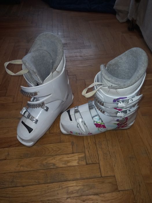 Продам лижні чоботи Rossignol.