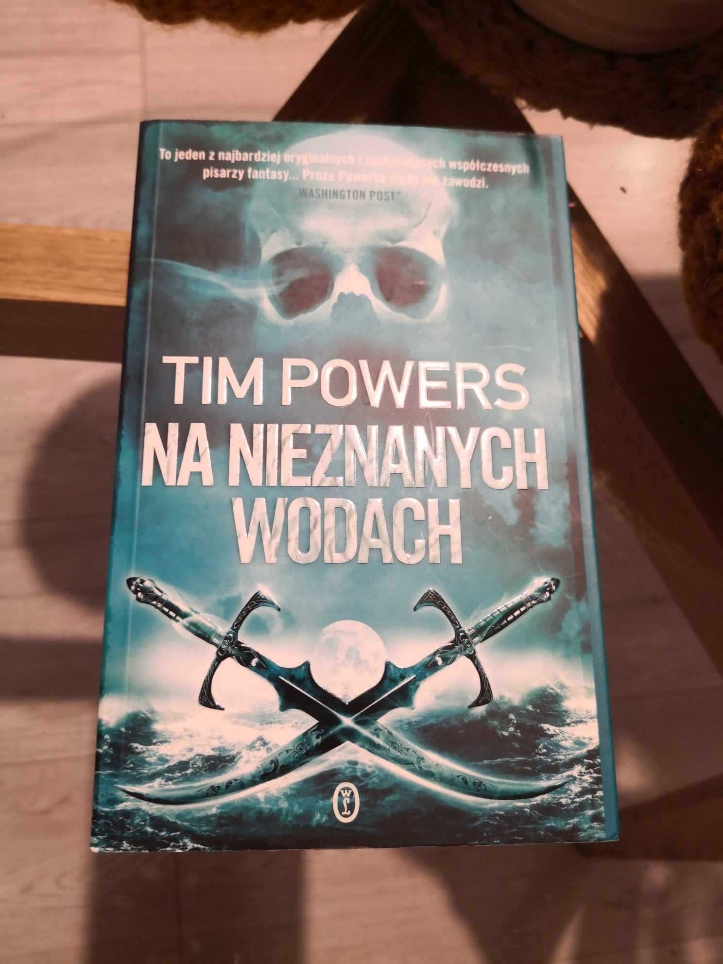 T. Powers "Na nieznanych wodach"