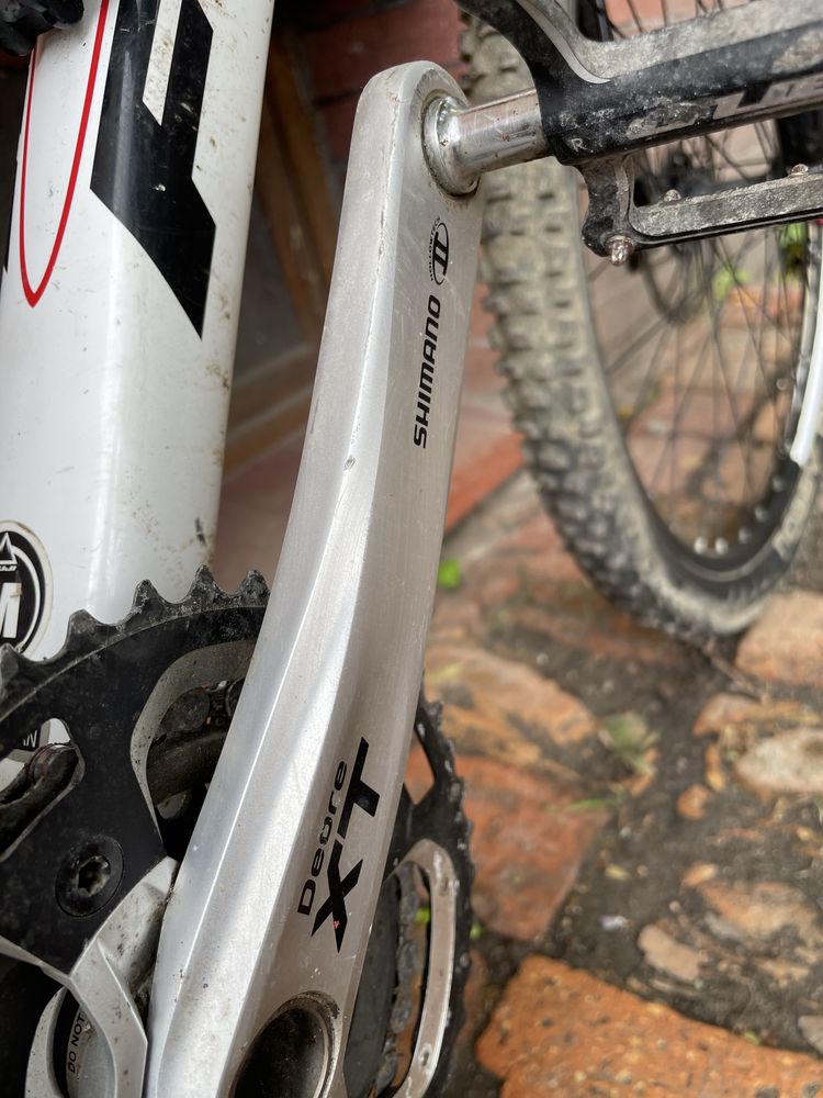 Rower górski/mtb fuji 26” shimano deore xt, rockshox, avid, schwalbe