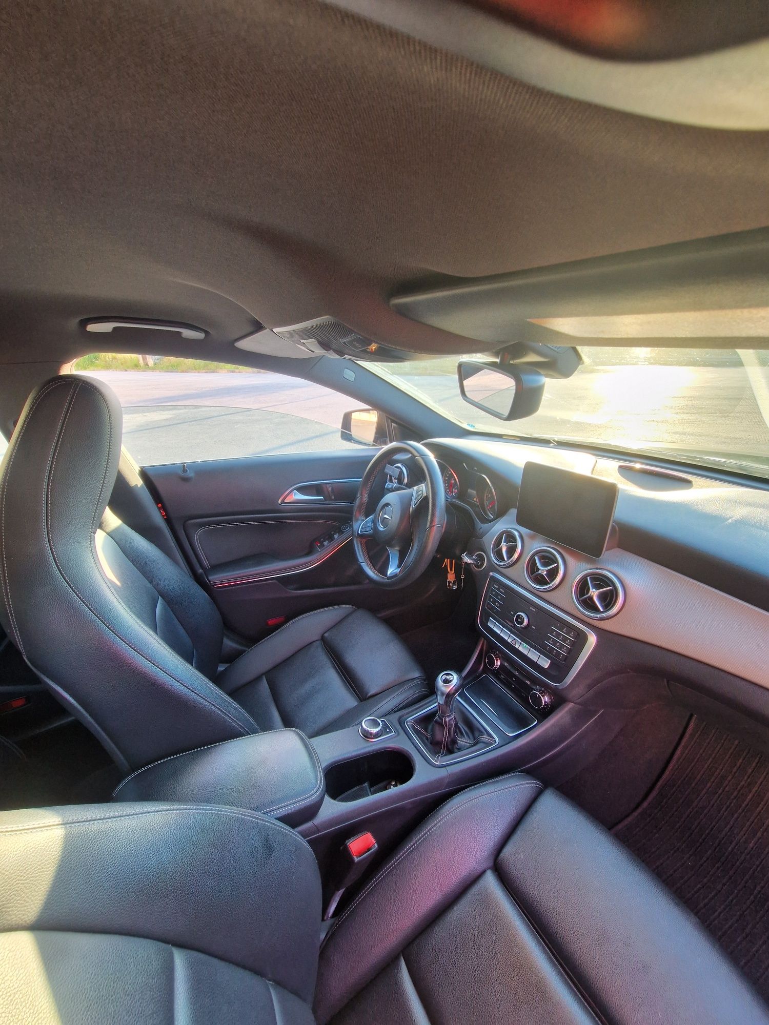 Mereces-Benz CLA 180d