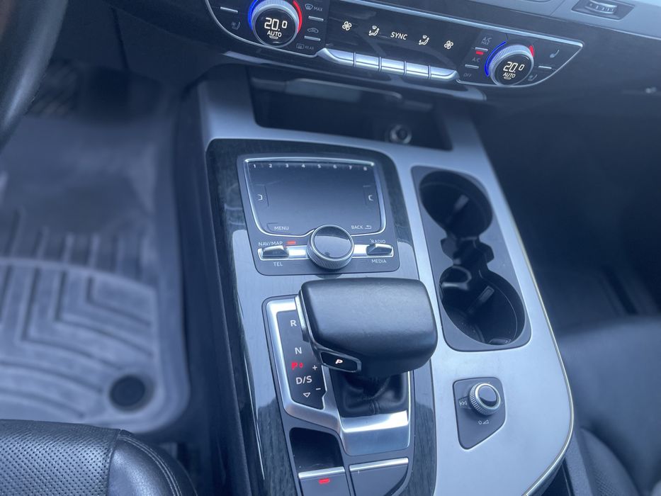 Audi Q7 S-Line 2017року