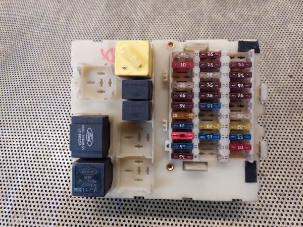 Caixa fusíveis / SAM / BSI FORD Focus I Carrinha Van (DNW)