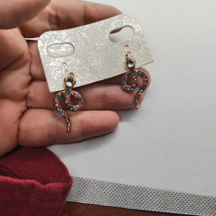 BRINCOS (2) 1 unid- 3€; 2 unid- 4€; 3 unid- 5€