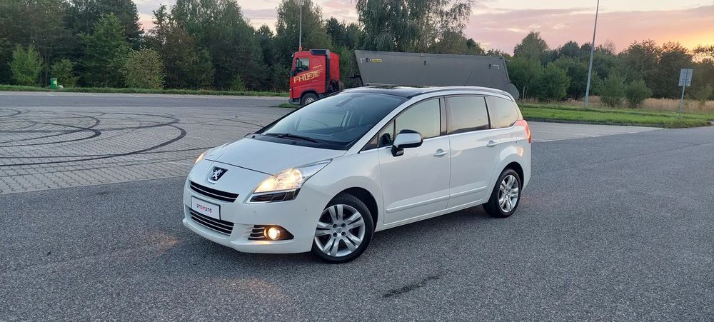 Peugeot 5008 1,6 Hdi/Biała perła/Panorama/Tempomat/Isofix/Serwis/Orginał z Niemiec/