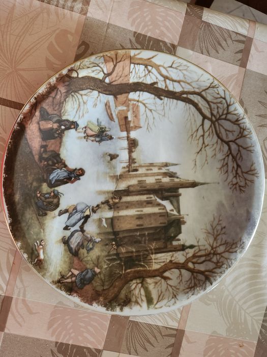 2 pratos decorativos