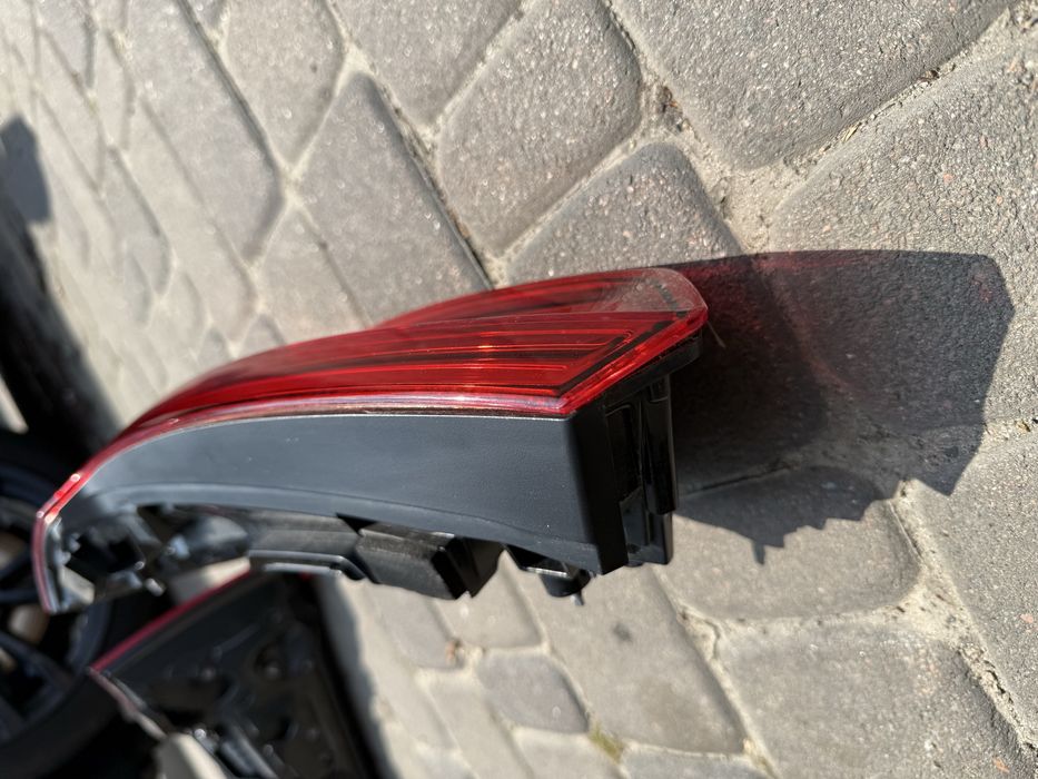 Задній правий ліхтар Audi Q5 2018 USA (80A945094A)